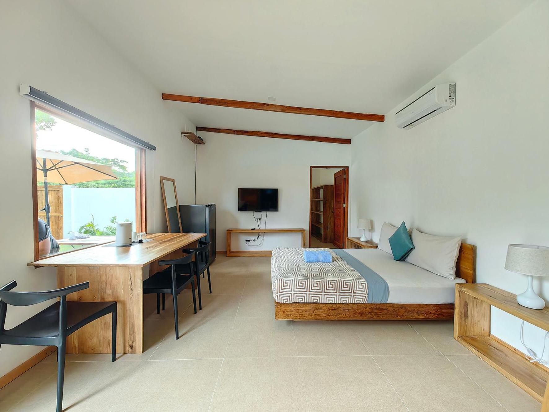 Island World Panglao Hotel Kültér fotó
