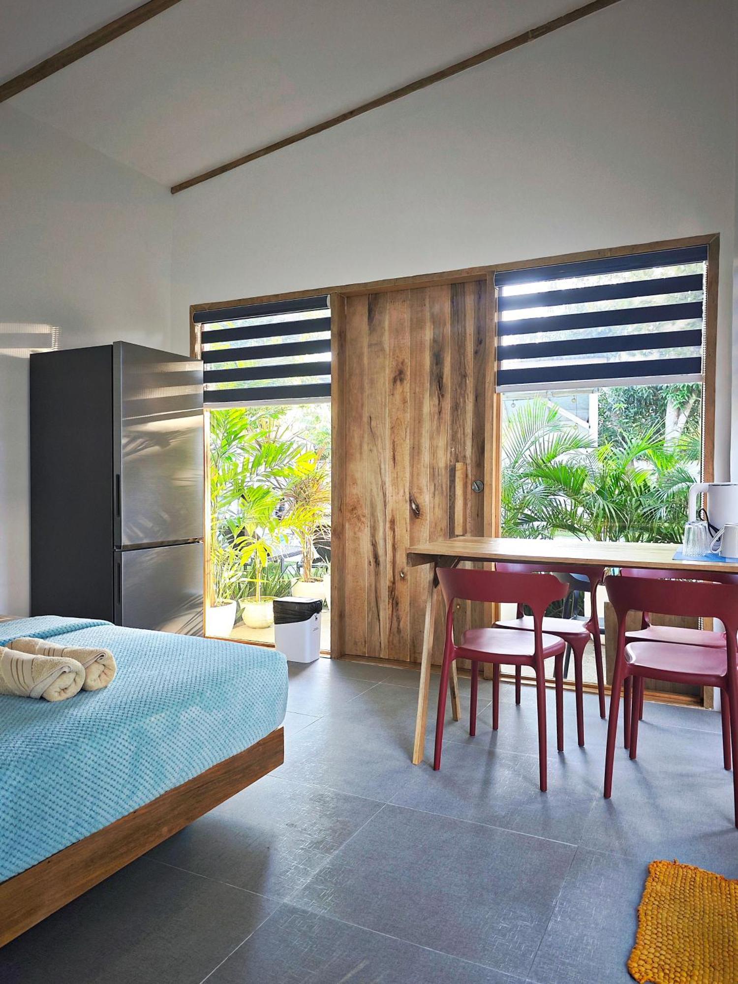 Island World Panglao Hotel Kültér fotó
